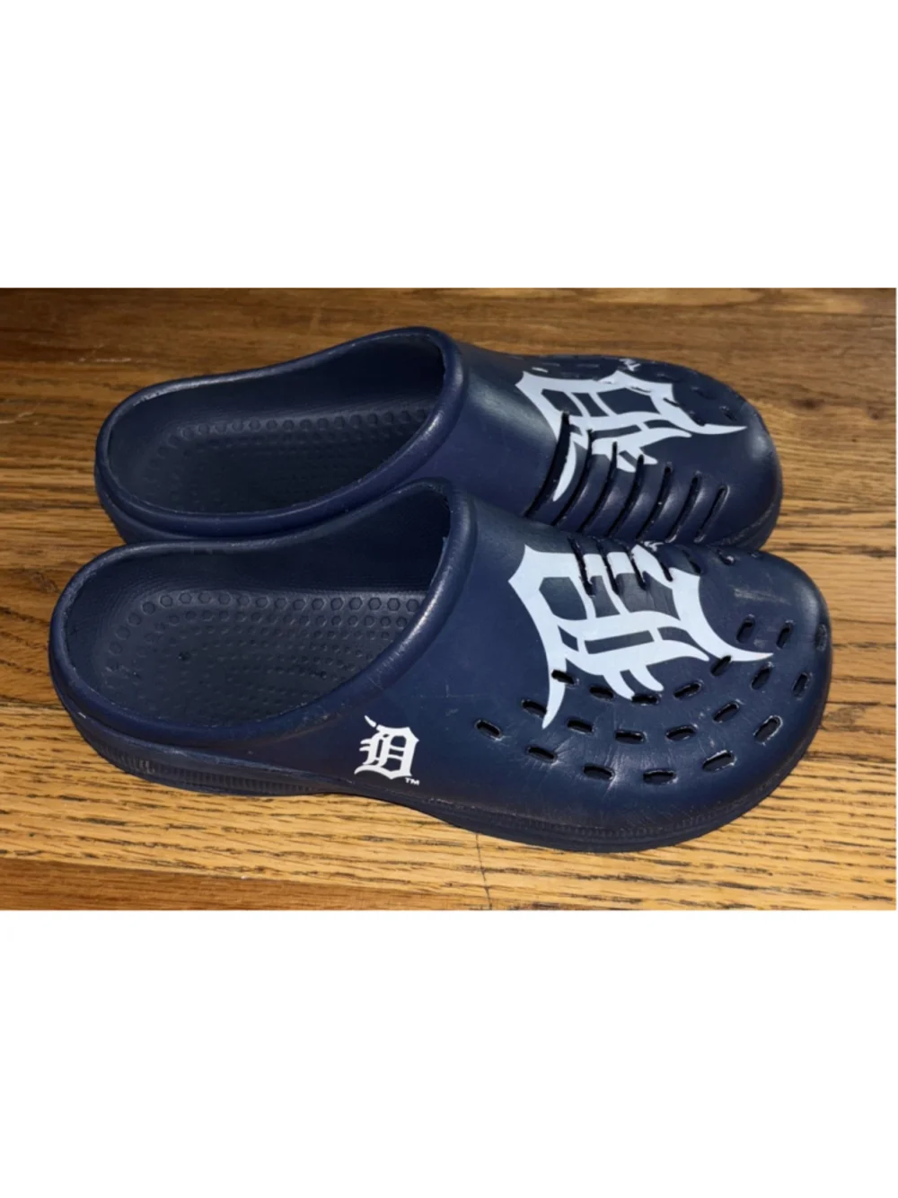 Detroit Tigers FOCO Slip on Clogs Youth XL 4-5